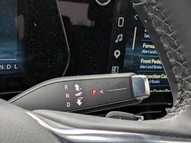 Used 2026 Chevrolet Equinox LT w/ Convenience Package II image 11