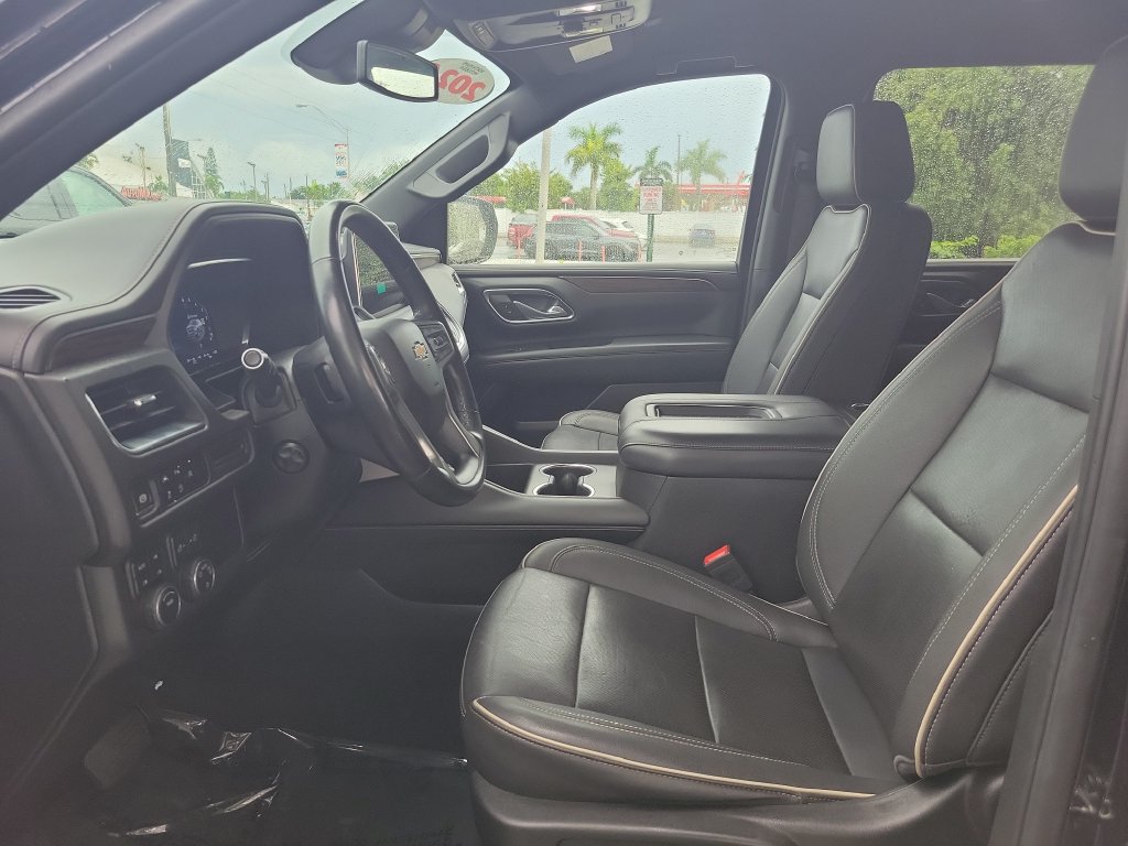 Used 2024 Chevrolet Suburban Premier AWD/4WD image 25