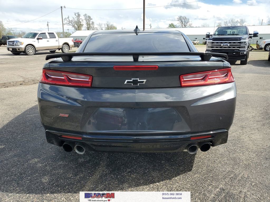 Used 2018 Chevrolet Camaro SS RWD image 30