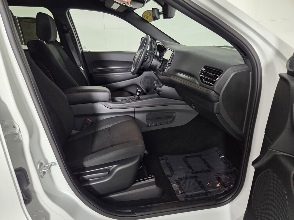 Certified 2025 Dodge Durango GT w/ Blacktop Package image 28