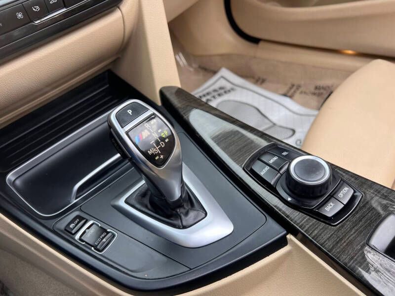 Used 2016 BMW 428i Convertible RWD image 16