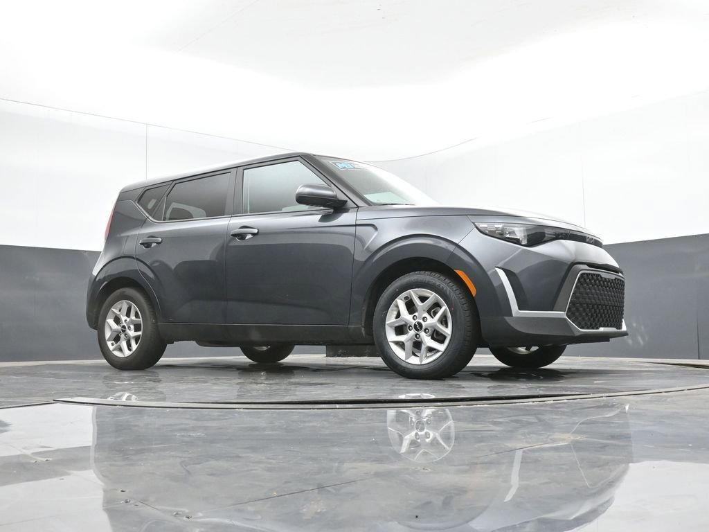 Used 2025 Kia Soul LX w/ LX Technology Package image 41