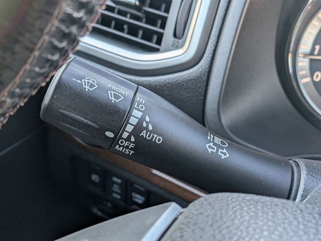Used 2018 Nissan Titan Platinum Reserve AWD/4WD image 22