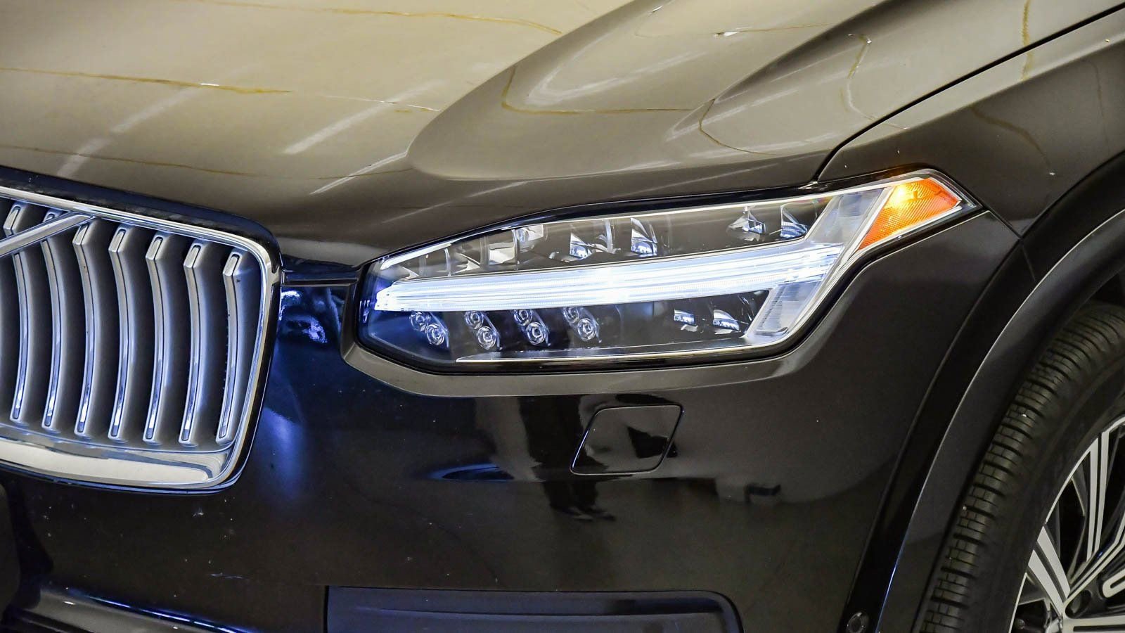 Used 2025 Volvo XC90 B6 Plus AWD/4WD image 8