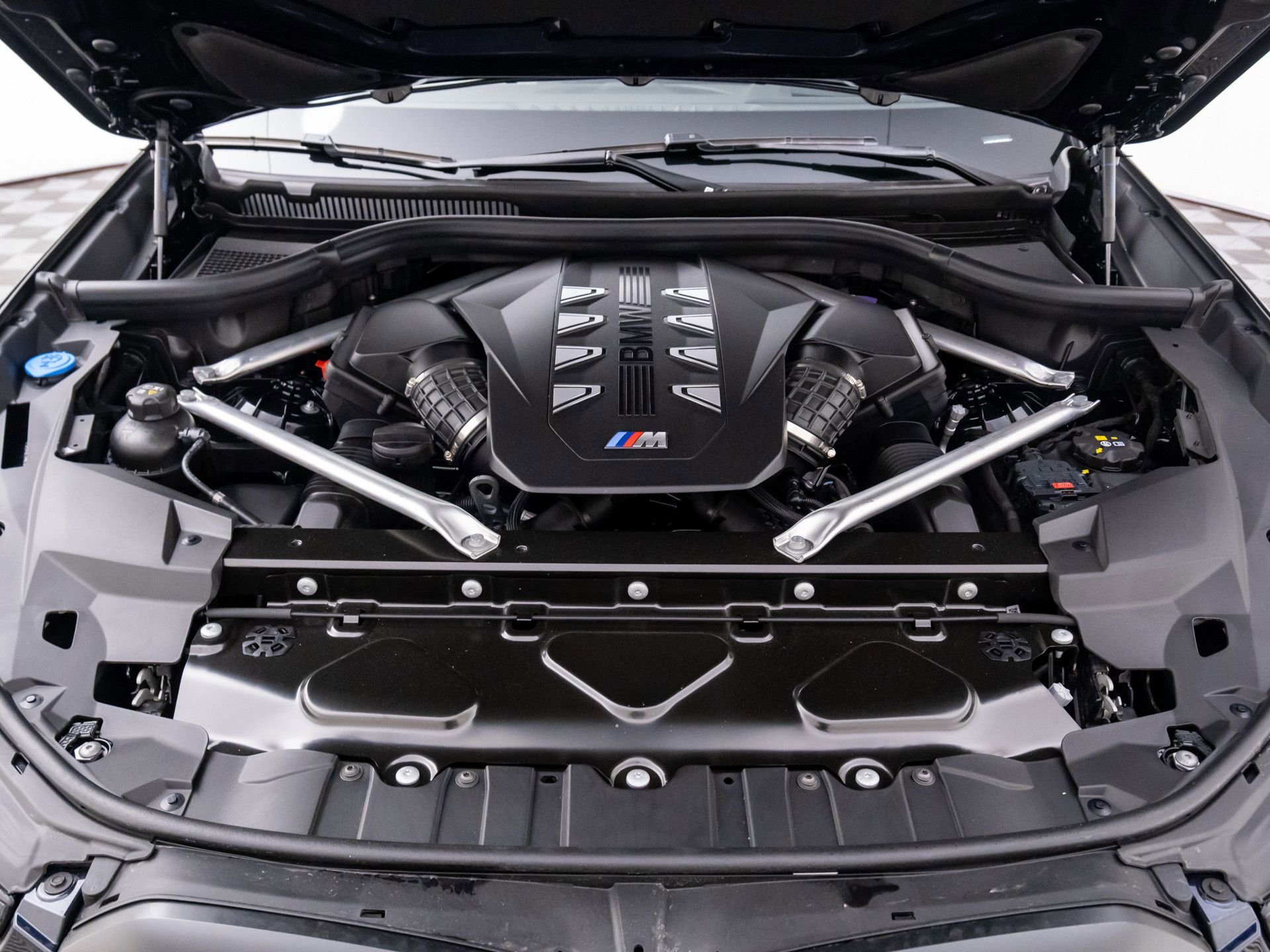 New 2026 BMW X6 M60i w/ Executive Package image 32