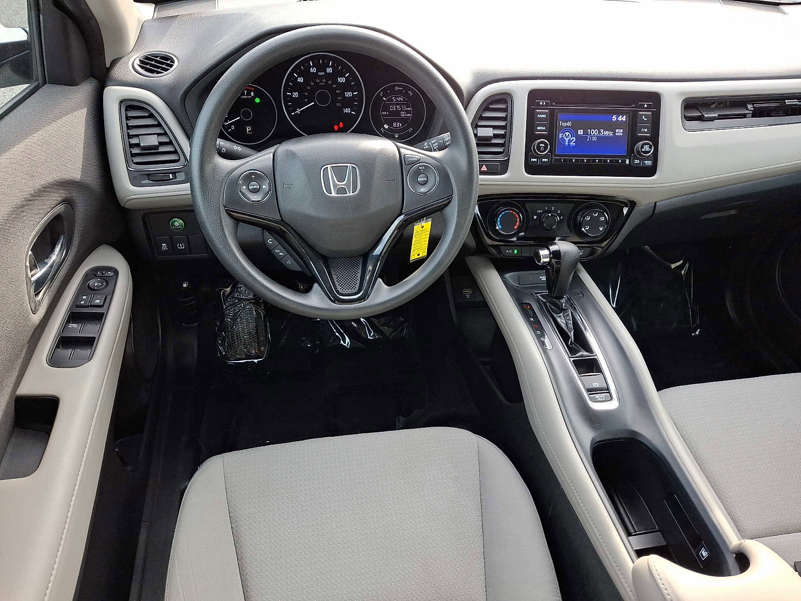 Used 2020 Honda HR-V LX image 11