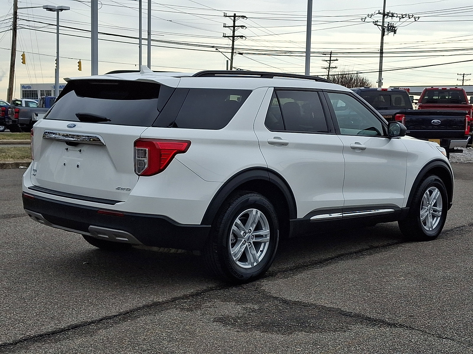 Certified 2023 Ford Explorer XLT w/ Equipment Group 202A image 11