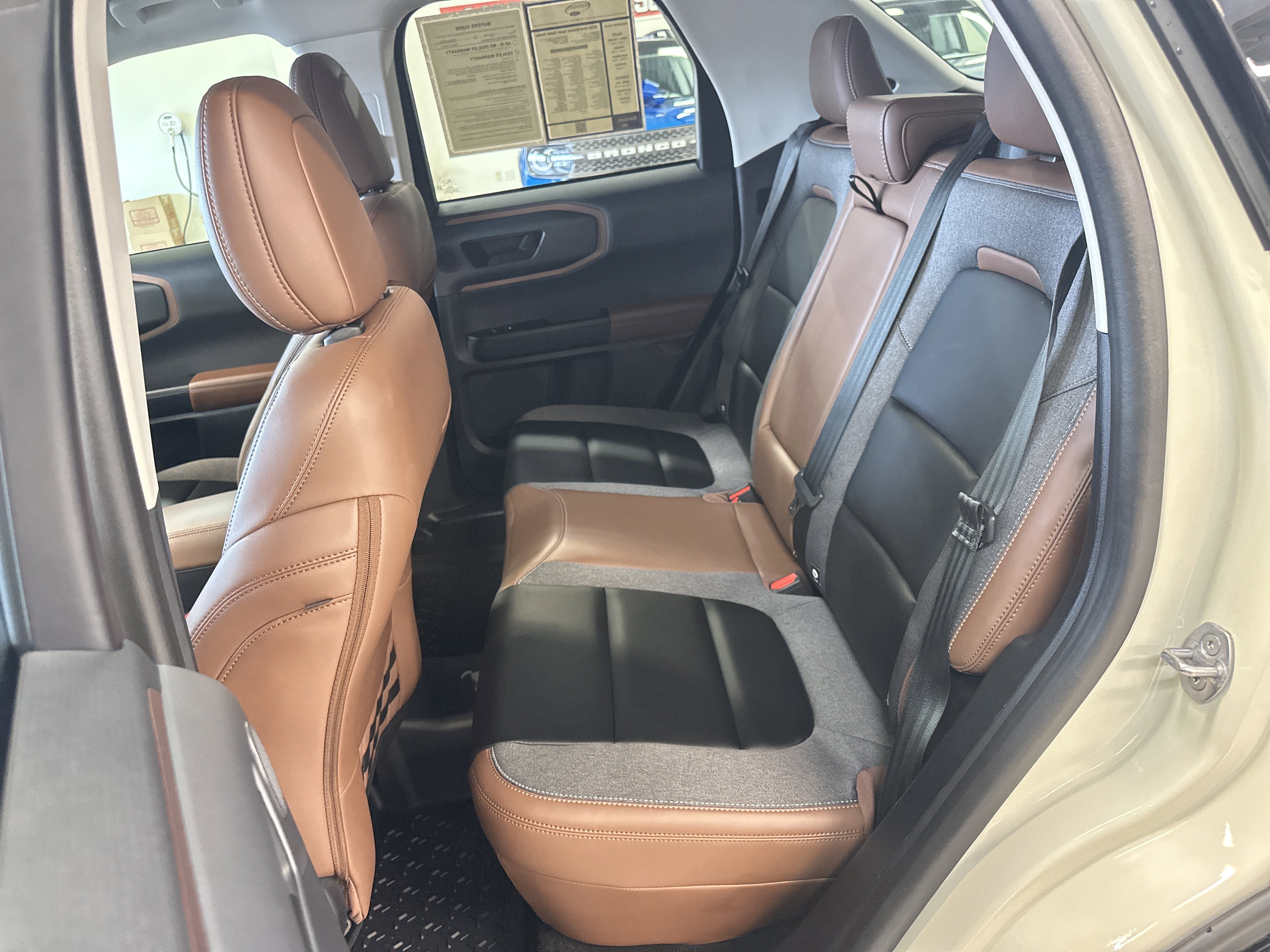 Used 2024 Ford Bronco Sport Outer Banks w/ Tech Package image 5