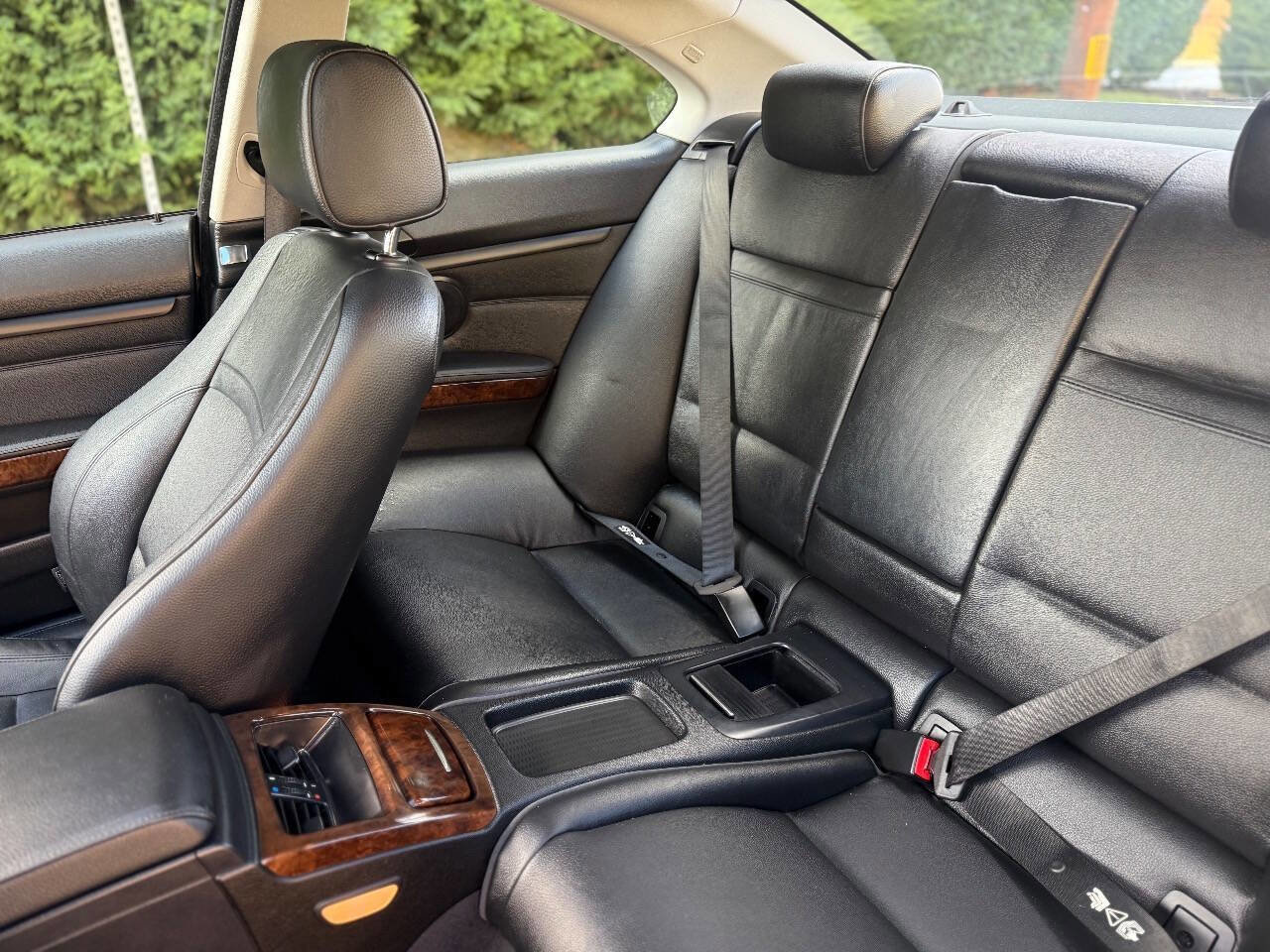 Used 2010 BMW 335i xDrive Coupe image 36