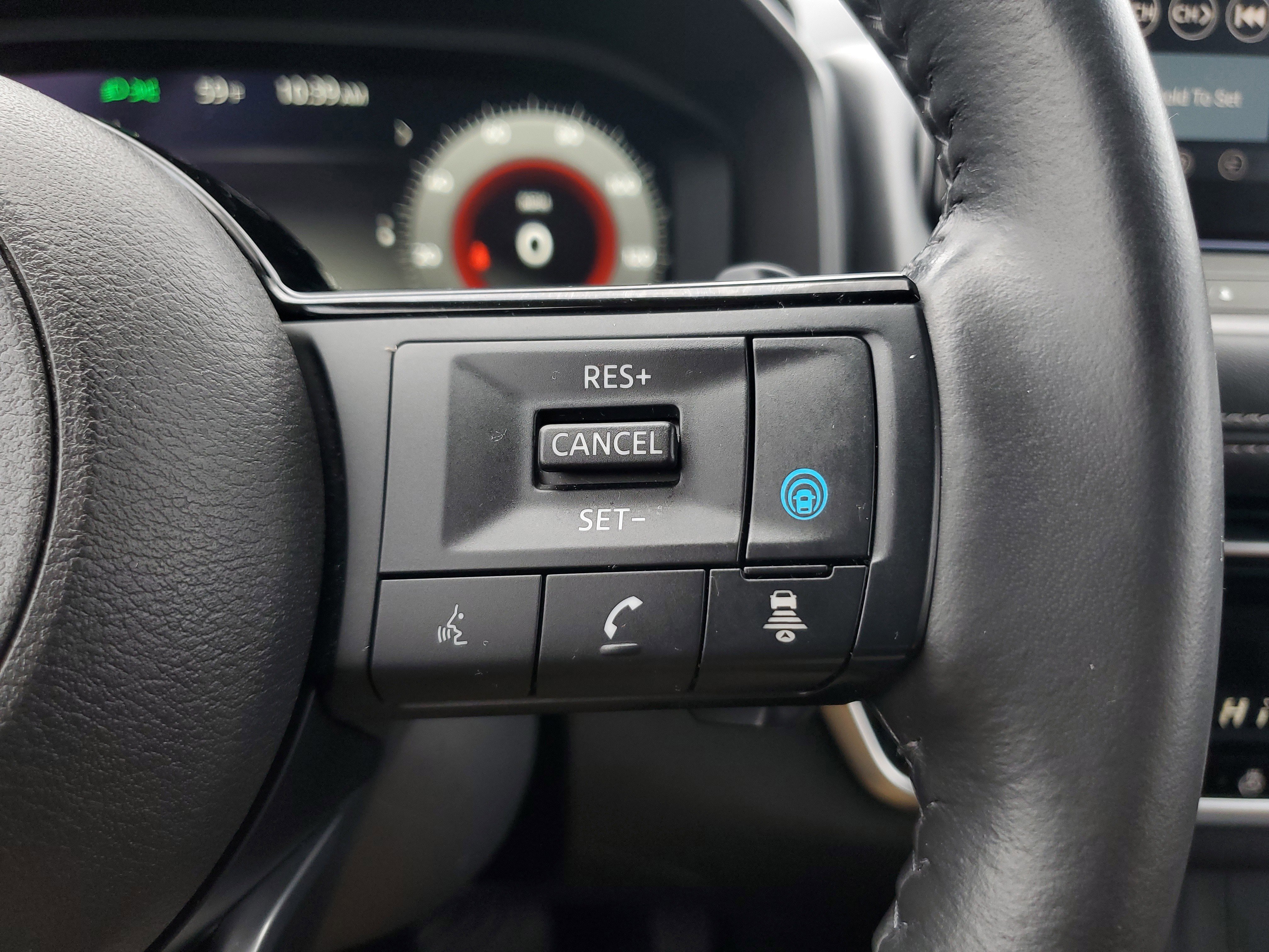 Used 2024 Nissan Rogue SL image 23