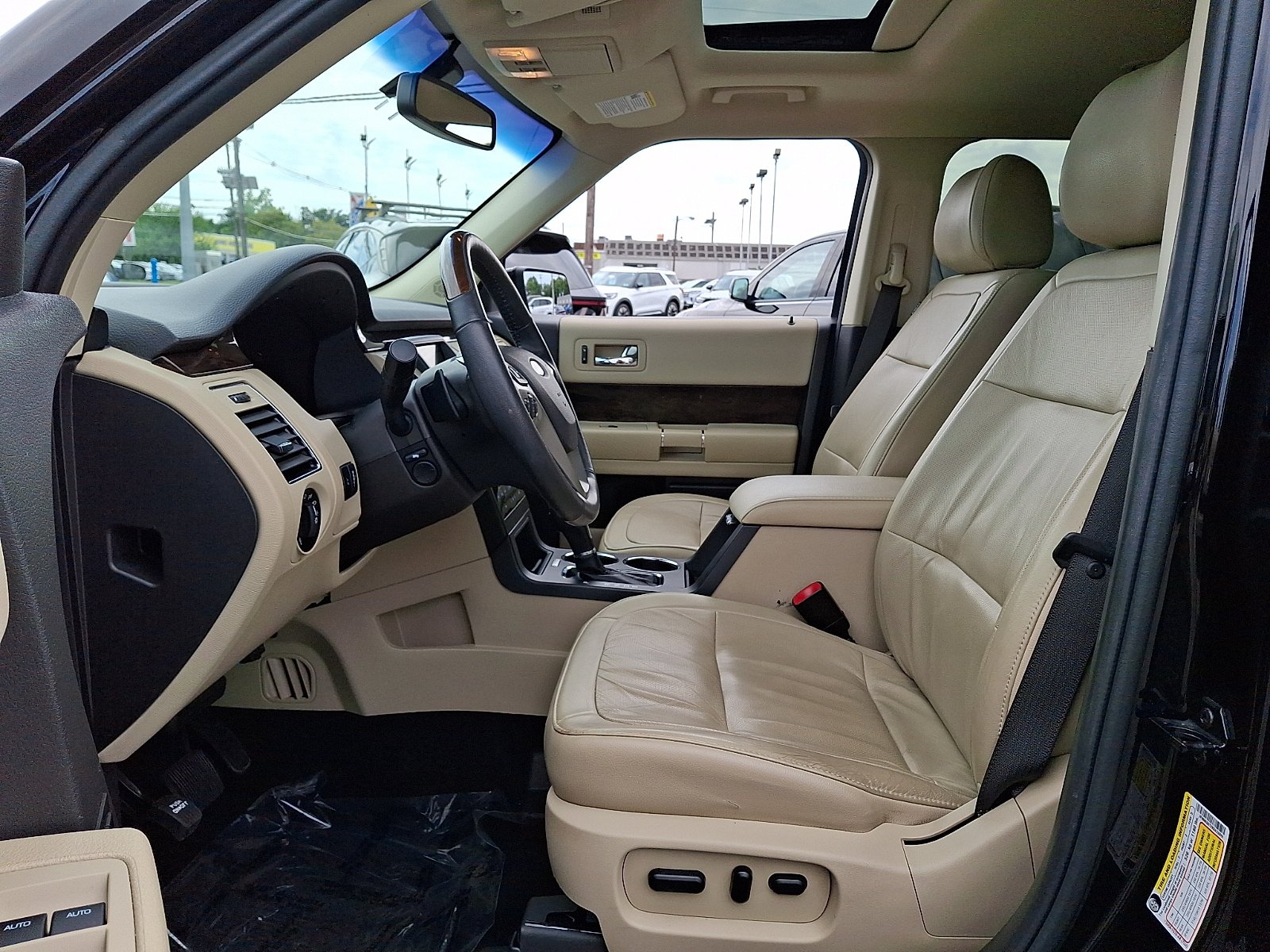 Used 2019 Ford Flex Limited w/ Equipment Group 303A AWD/4WD image 14