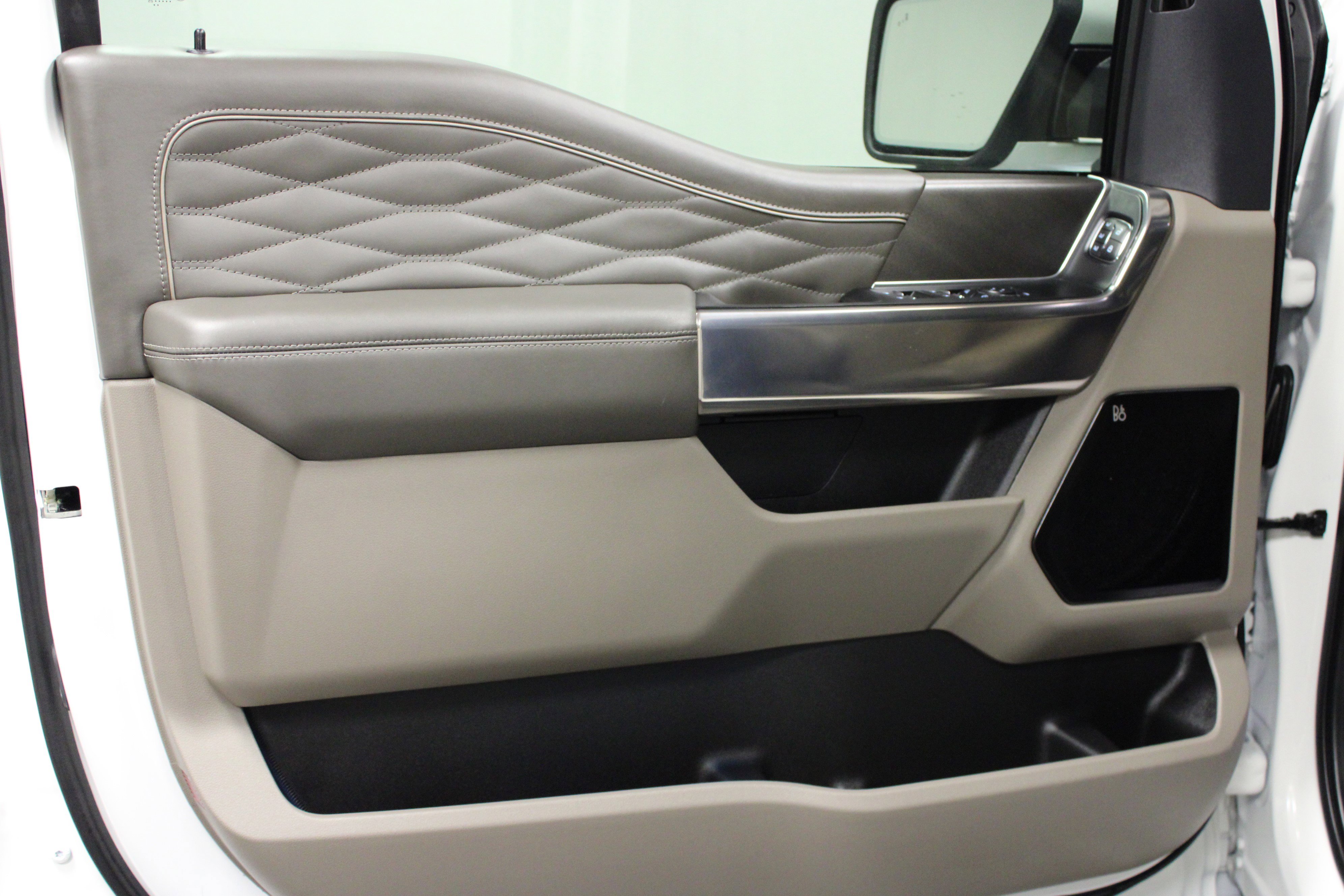 Used 2025 Ford F150 Platinum w/ Equipment Group 703A Plus AWD/4WD image 11