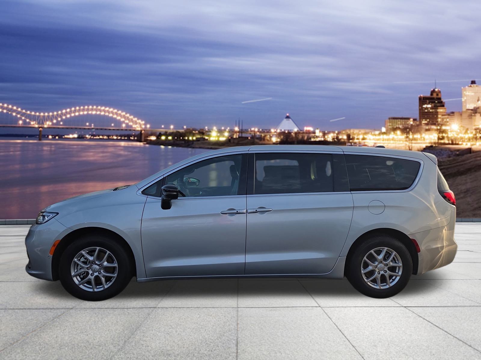 New 2026 Chrysler Pacifica Select FWD image 2