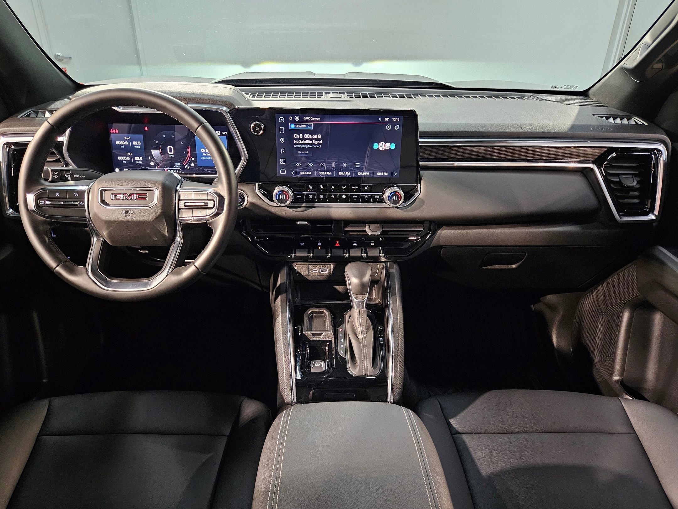 Used 2024 GMC Canyon Elevation w/ Elevation Premium Package image 10