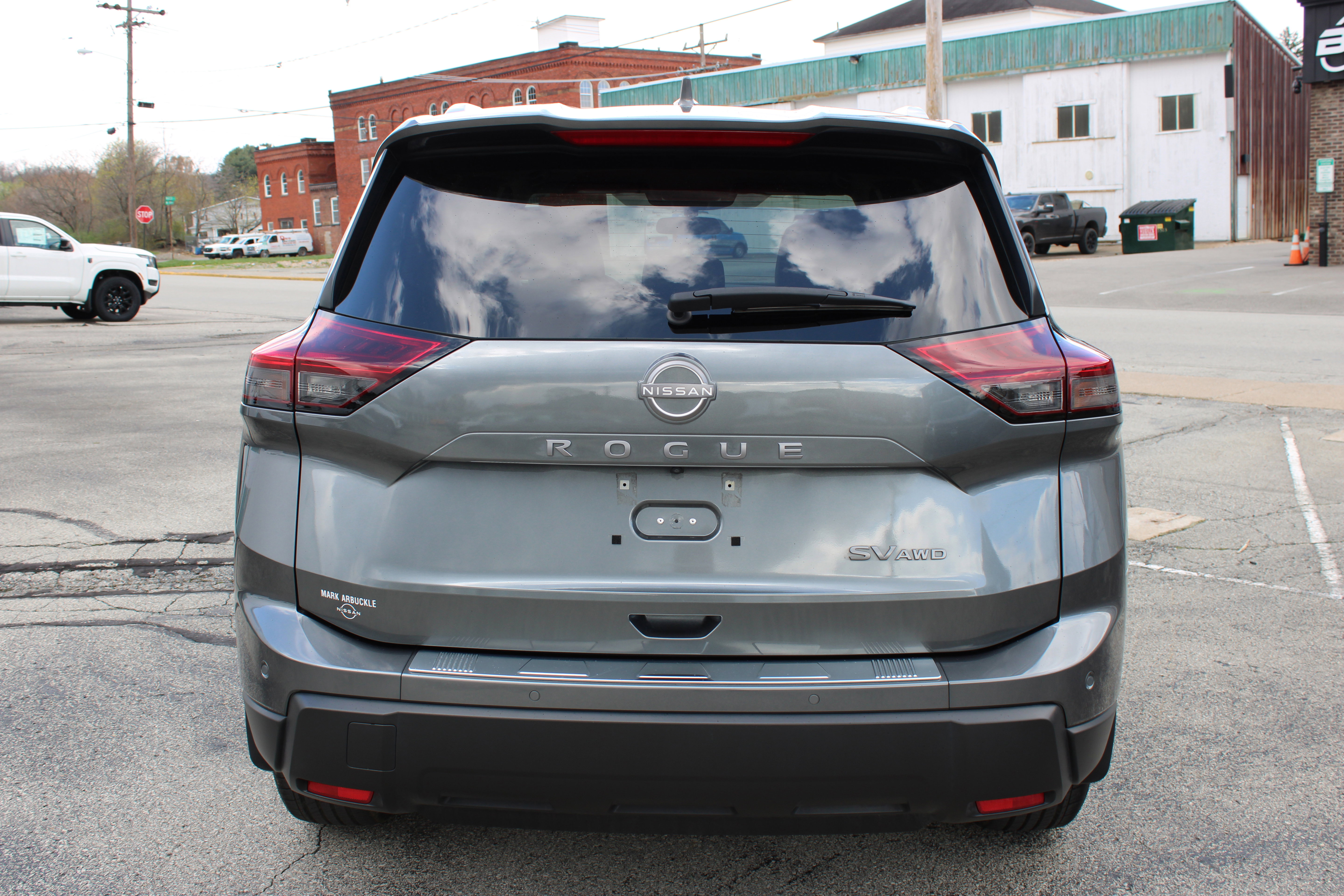 Certified 2024 Nissan Rogue SV w/ SV Premium Package AWD/4WD image 4