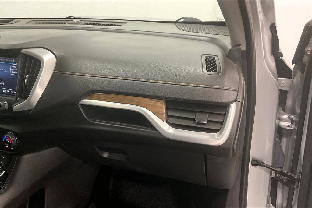 Used 2021 GMC Terrain SLE w/ Driver Convenience Package FWD image 16