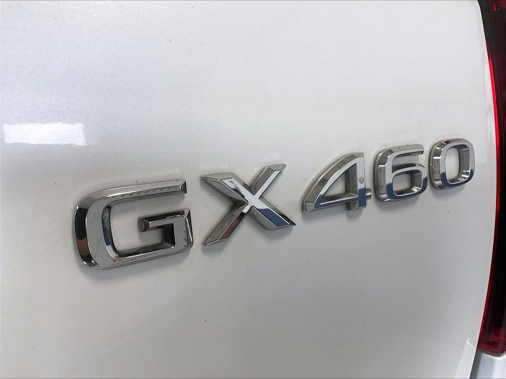 Used 2022 Lexus GX 460 Premium w/ Accessory Package AWD/4WD image 30