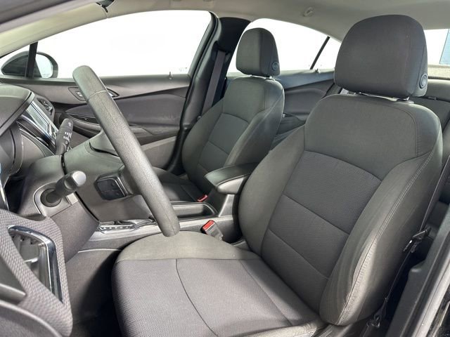 Used 2017 Chevrolet Cruze LT w/ Convenience Package image 13