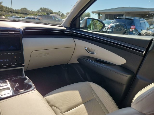 Used 2022 Hyundai Tucson Limited image 17