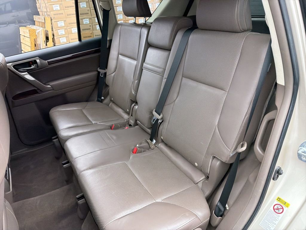 Used 2012 Lexus GX 460 w/ Comfort Plus Pkg image 22