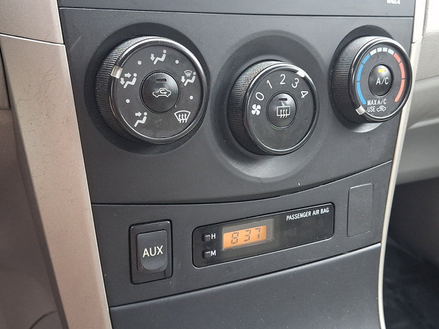 Used 2010 Toyota Corolla LE FWD image 15