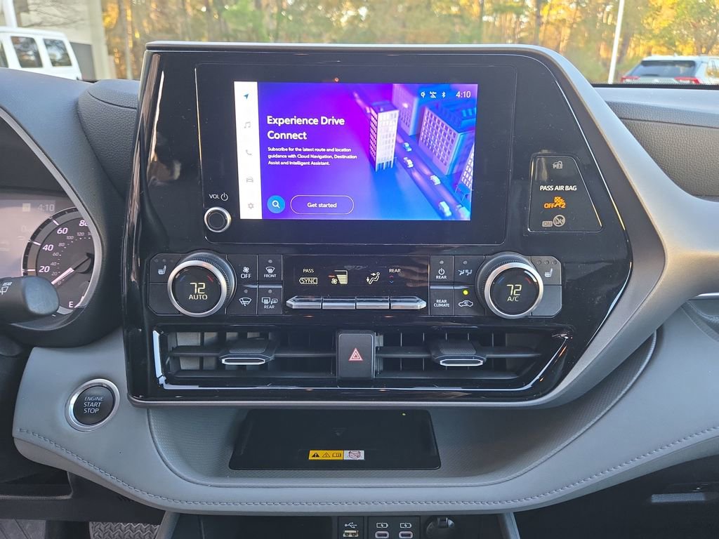 Certified 2024 Toyota Highlander XLE image 24