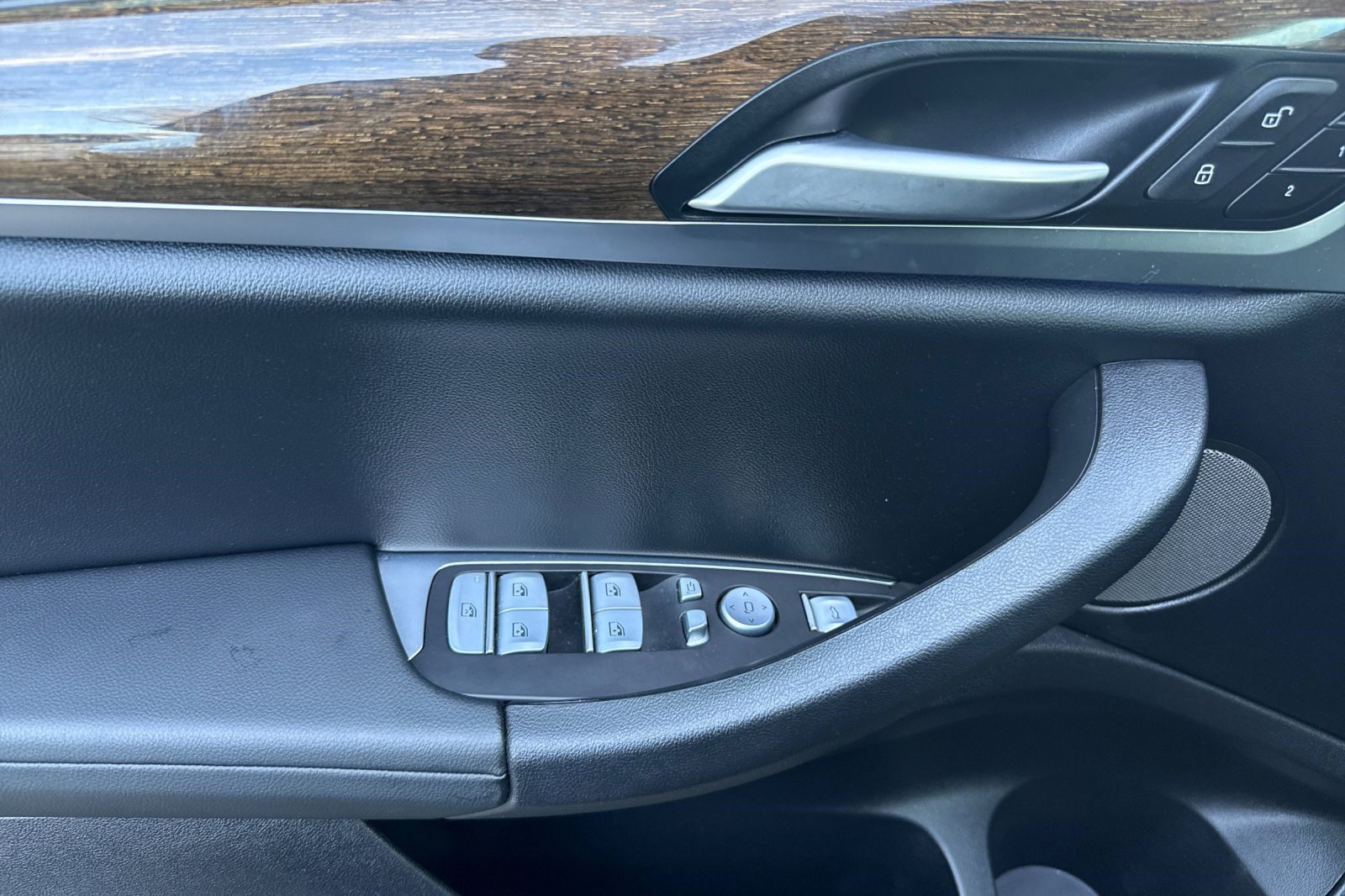 Certified 2023 BMW X4 xDrive30i w/ Premium Package image 12