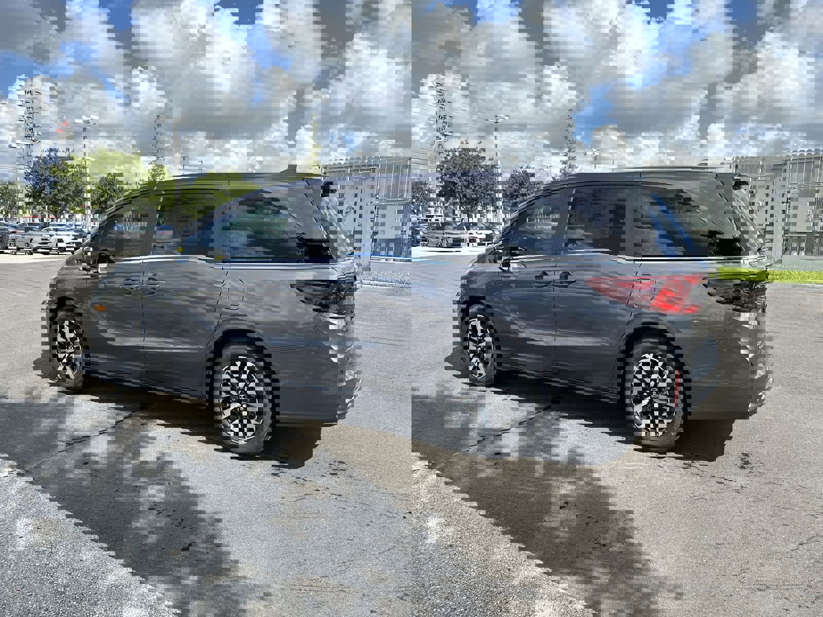 New 2026 Honda Odyssey EX-L image 5