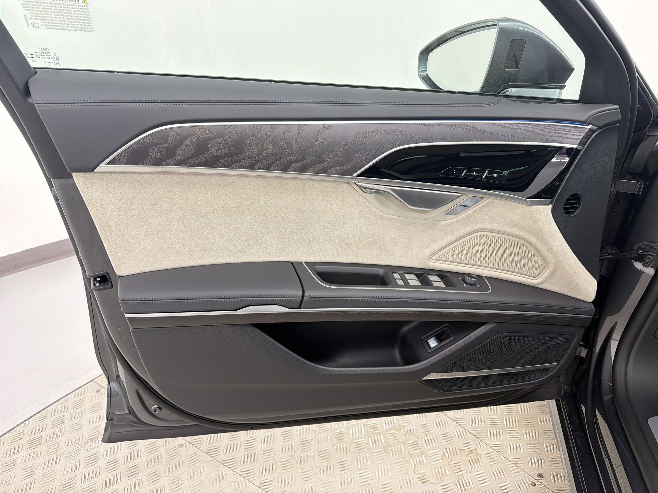 New 2026 Audi A8 L 3.0T image 18