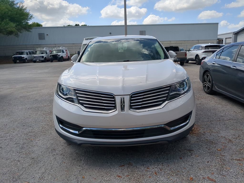 Used 2018 Lincoln MKX Premiere image 3