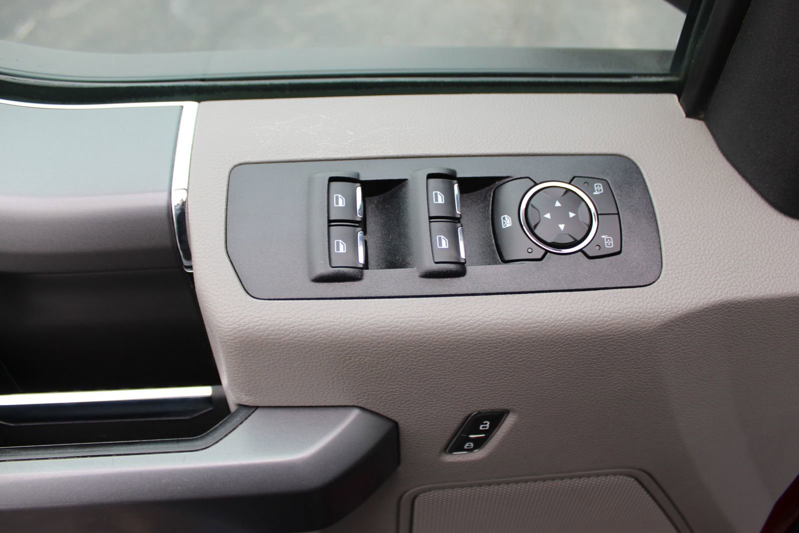 Used 2020 Ford F150 XLT w/ Equipment Group 302A Luxury image 23