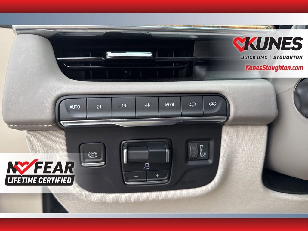 Used 2023 Cadillac Escalade Premium Luxury Platinum w/ Heavy-Duty Trailer Package AWD/4WD image 16