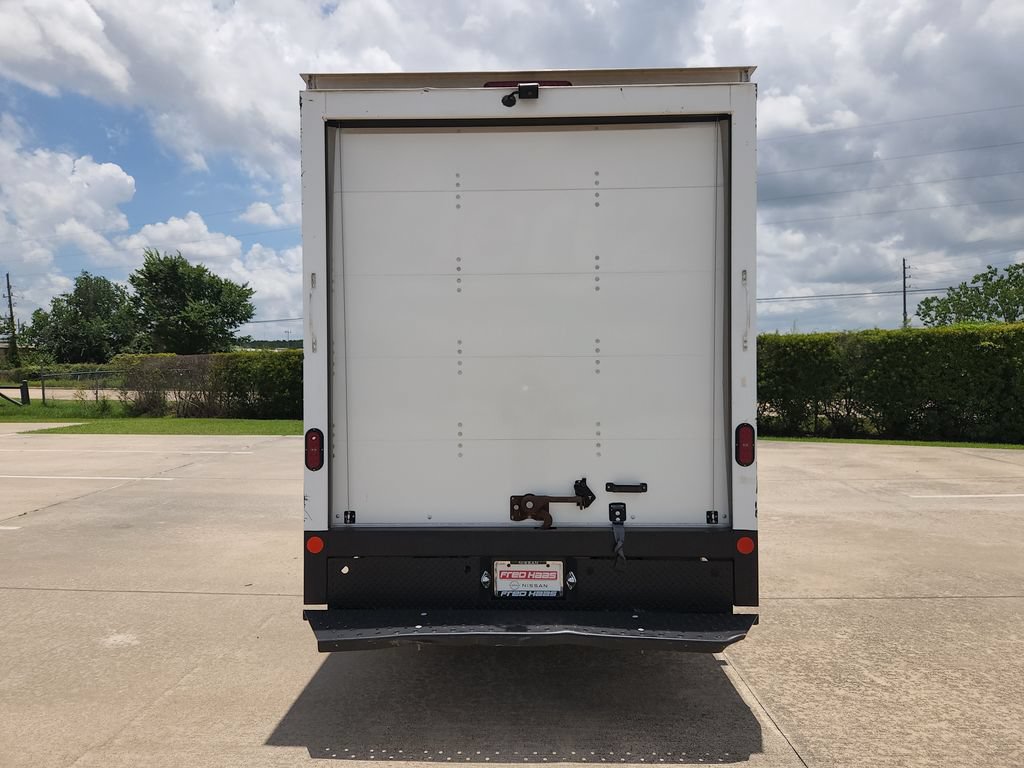 Used 2022 Ford Transit 350 DRW RWD image 6