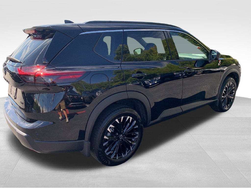 Certified 2026 Nissan Rogue Dark Armor AWD/4WD image 6