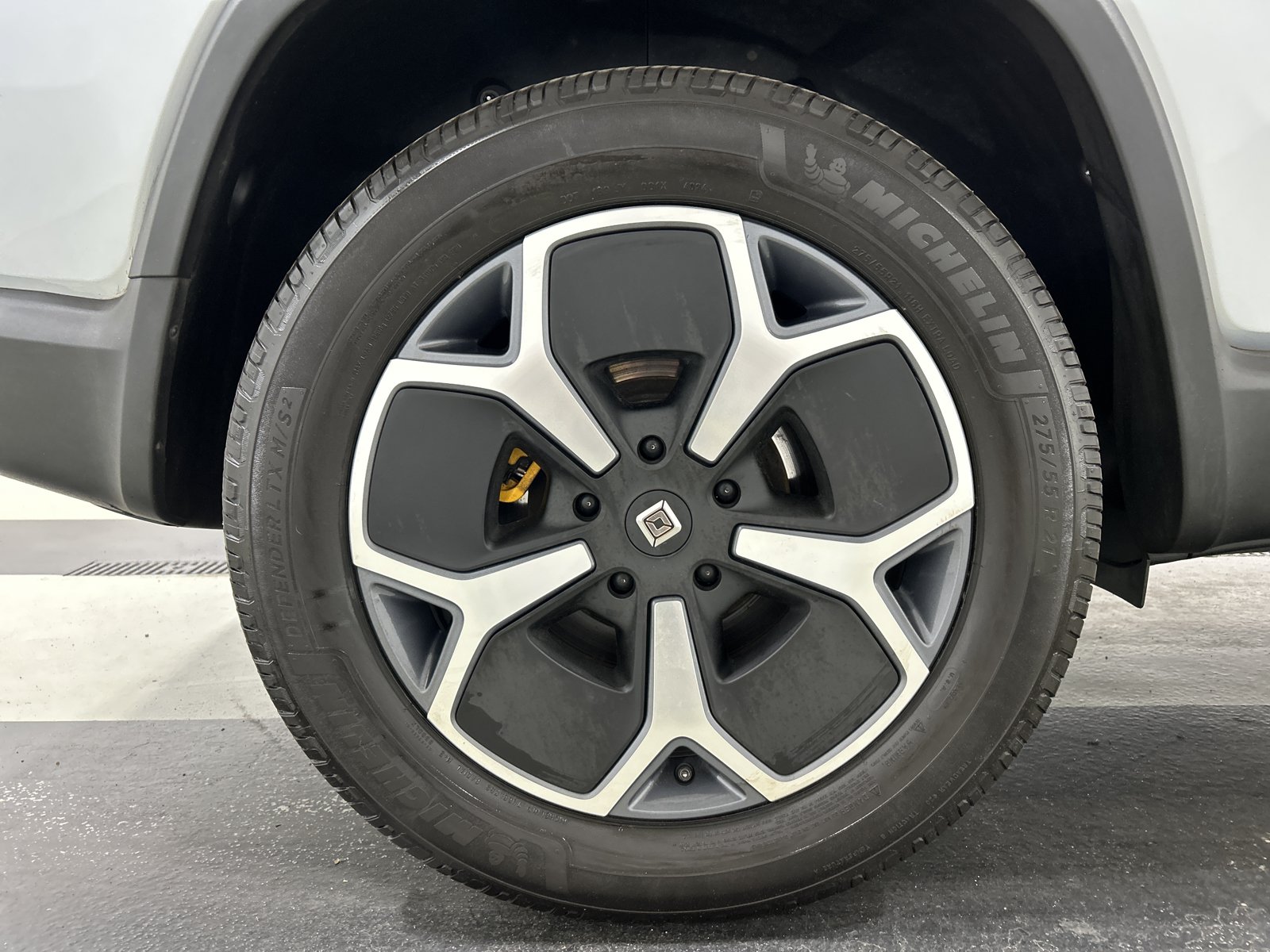 Used 2024 Rivian R1S Adventure AWD/4WD image 12