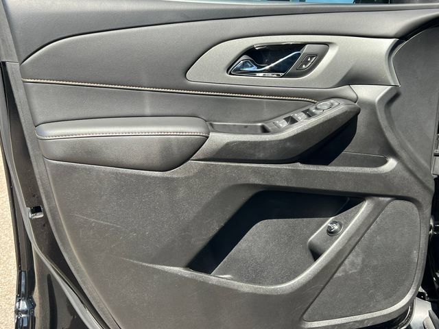 Used 2020 Chevrolet Traverse LT w/ LPO, Floor Liner Package AWD/4WD image 17