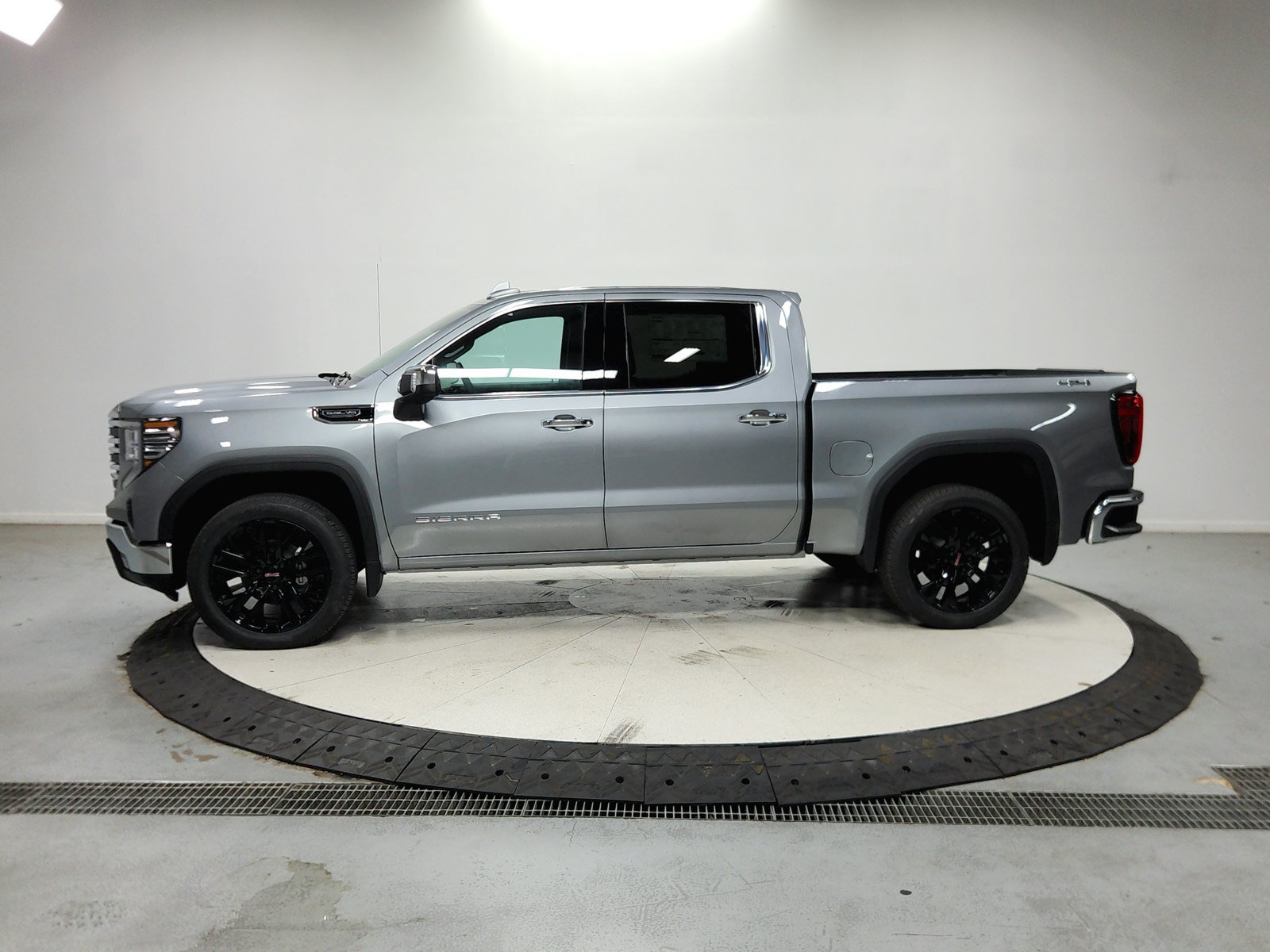 New 2026 GMC Sierra 1500 SLT w/ SLT Convenience Package AWD/4WD image 5