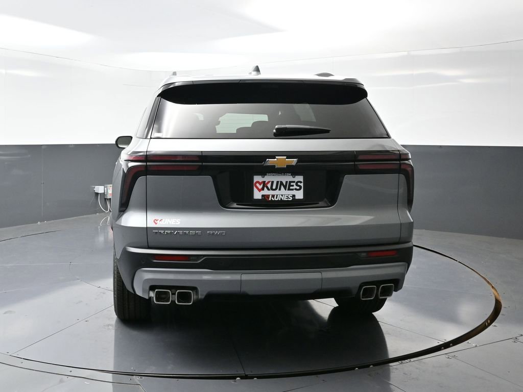 New 2026 Chevrolet Traverse LT w/ Driver Confidence Package image 8