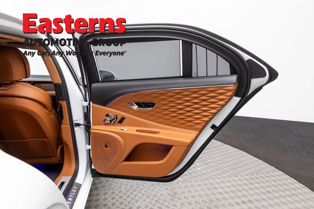 Used 2023 Bentley Flying Spur W12 image 48