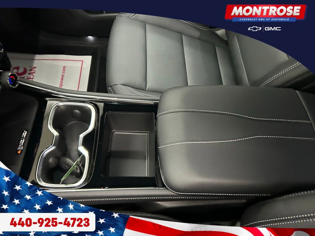 New 2026 Chevrolet Traverse LT w/ Midnight/Sport Edition FWD image 16