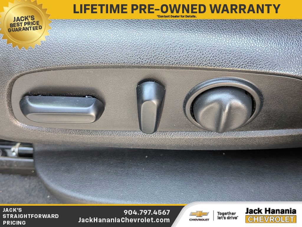 Used 2018 Chevrolet Equinox LT FWD image 17