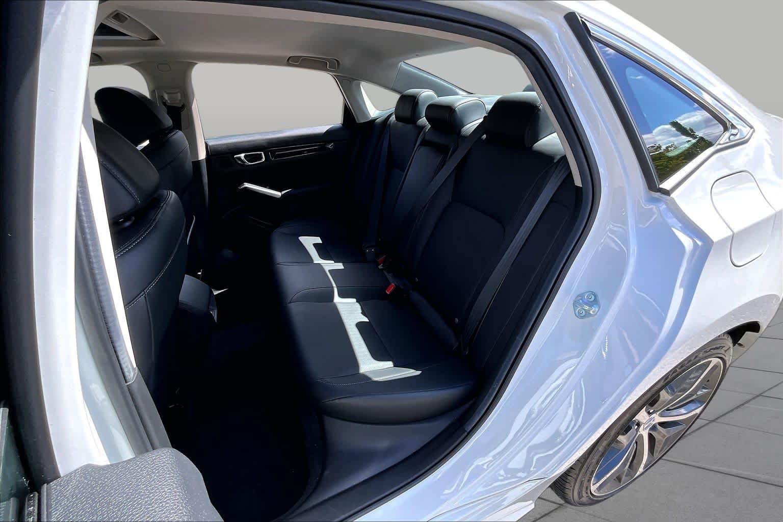 Used 2024 Honda Civic Touring image 19