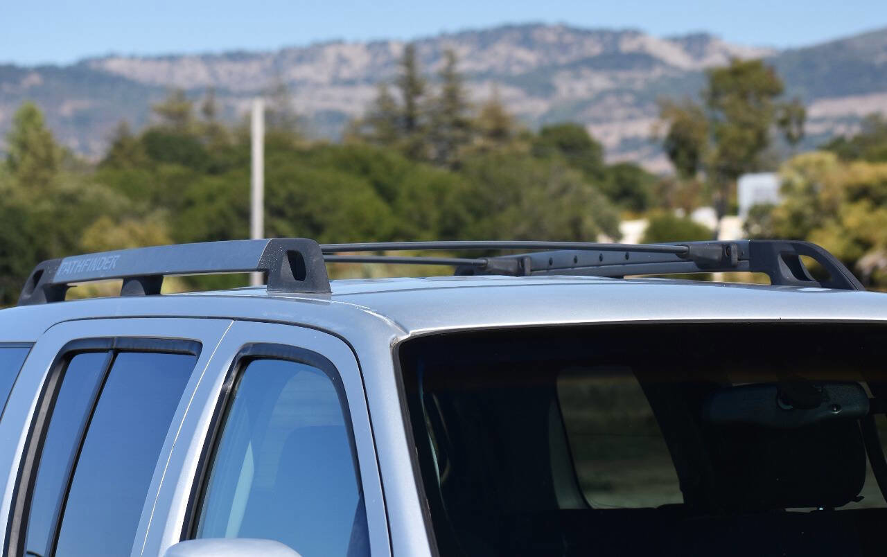 Used 2005 Nissan Pathfinder SE w/ (G01) SE Comfort Pkg image 16