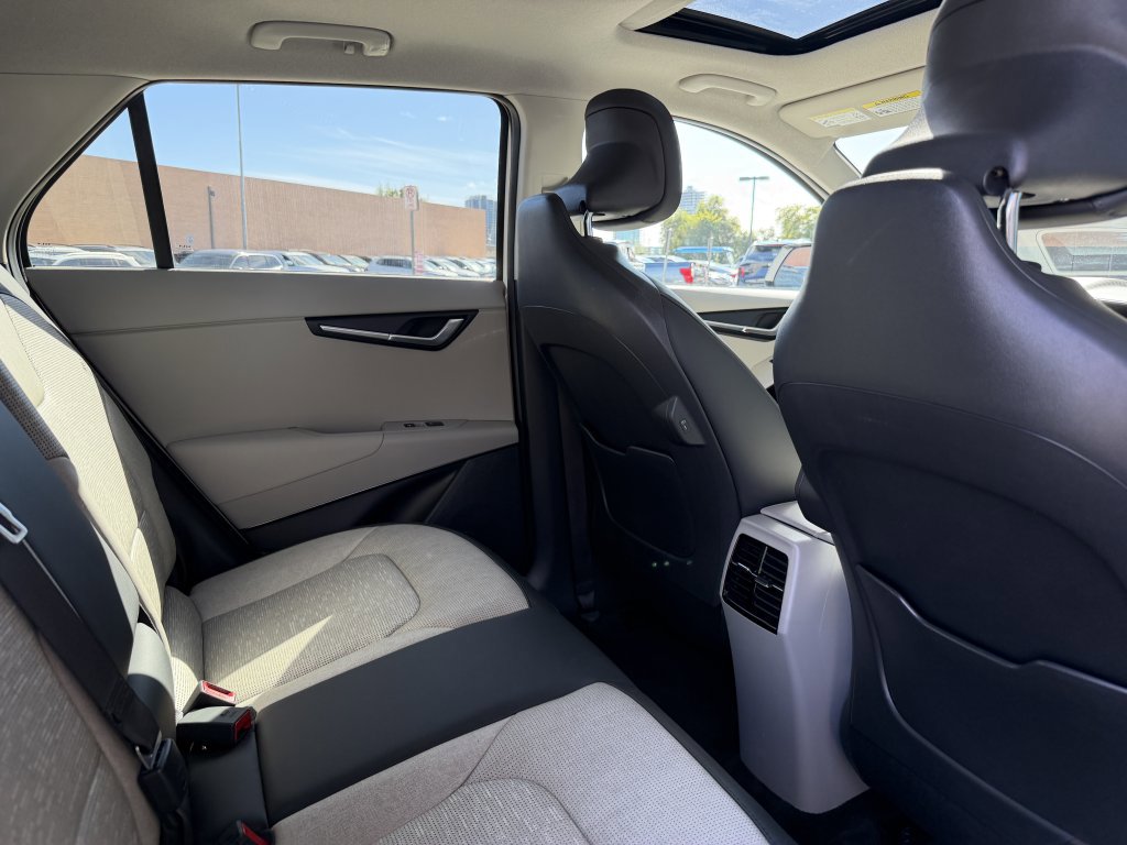 Used 2024 Kia Niro Wave w/ Wave Preserve Package image 38