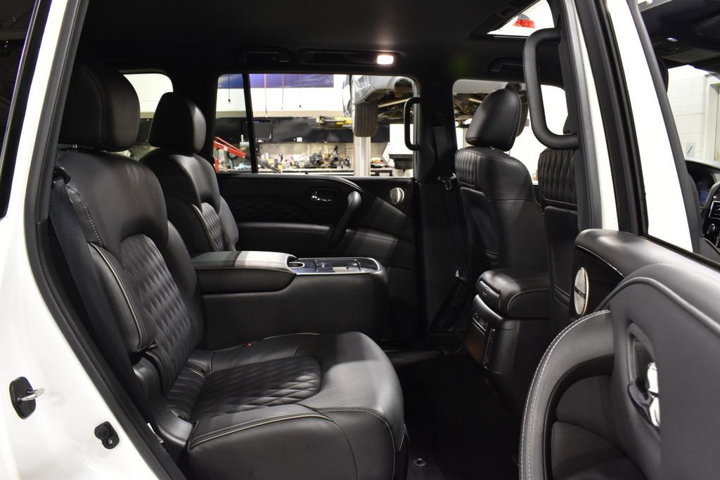 Used 2024 INFINITI QX80 Sensory image 29