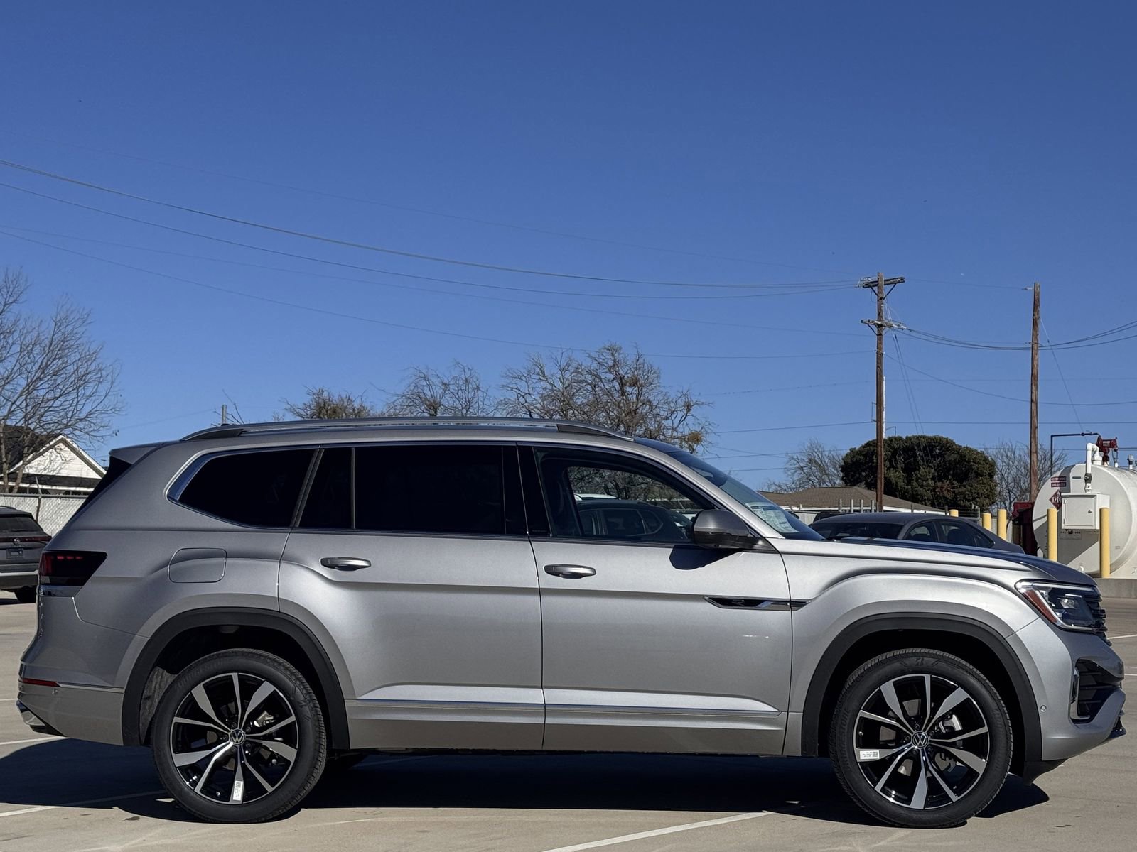 New 2026 Volkswagen Atlas SEL Premium R-Line image 3