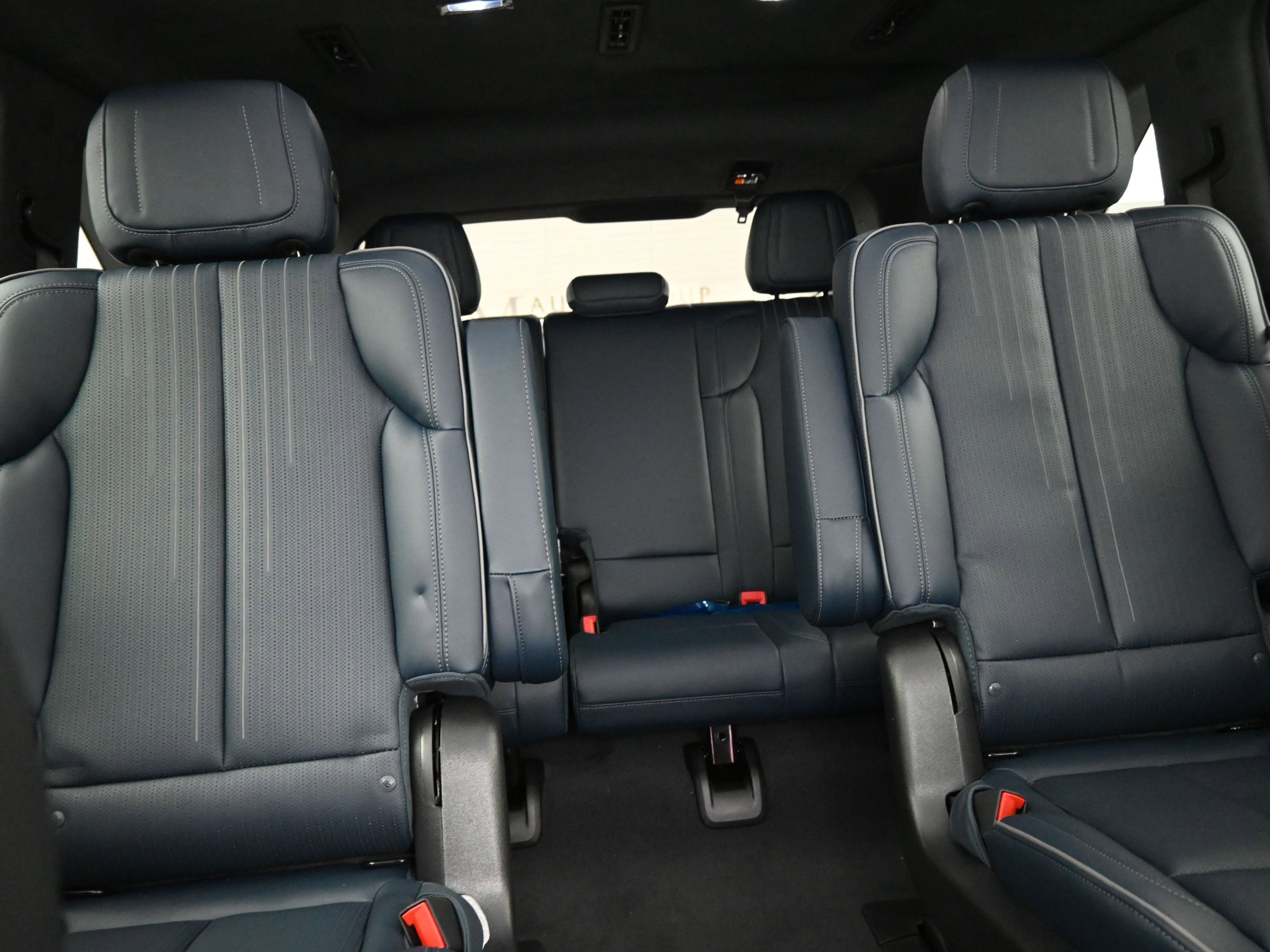 New 2025 Cadillac Escalade IQ Luxury 2 image 14