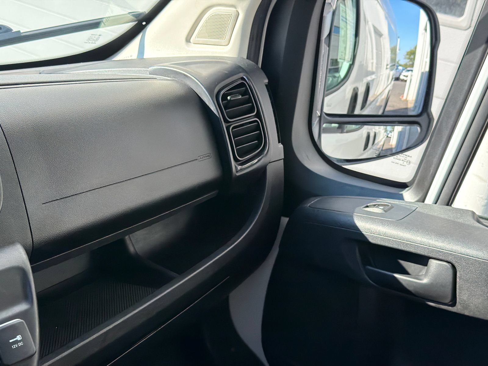 Used 2023 RAM ProMaster 2500 FWD image 32