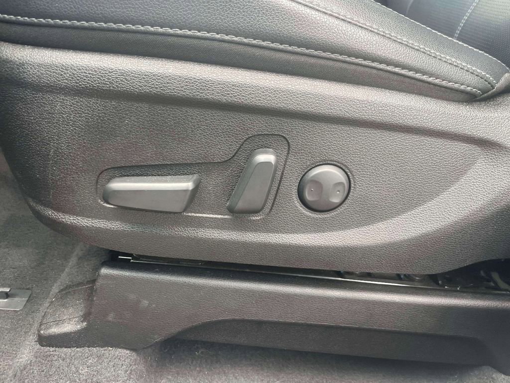 Used 2024 Kia Telluride EX image 18