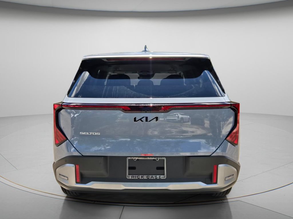 New 2027 Kia Seltos S FWD image 4